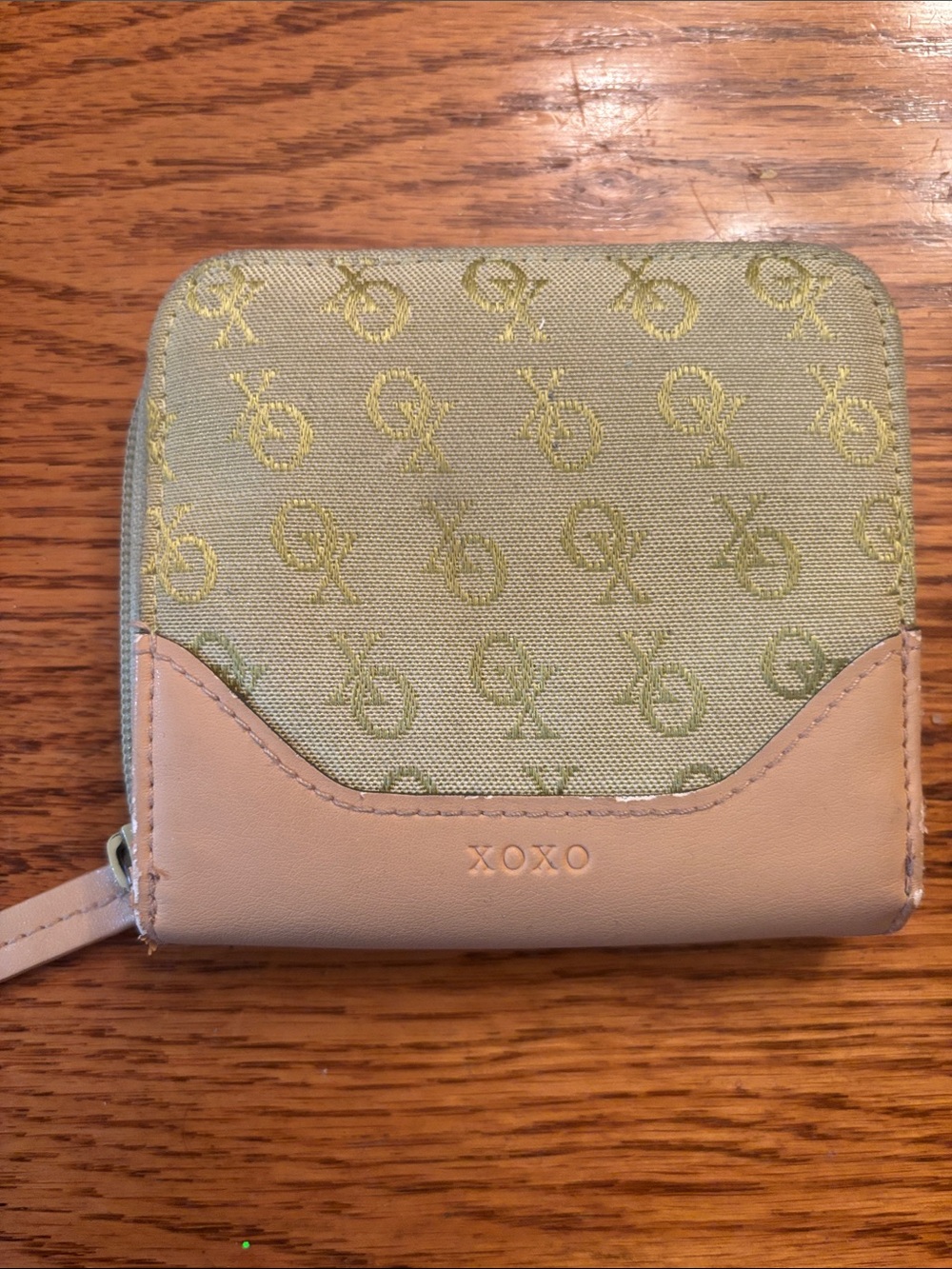 XOXO Beige Leather and Olive Logo Zip Wallet